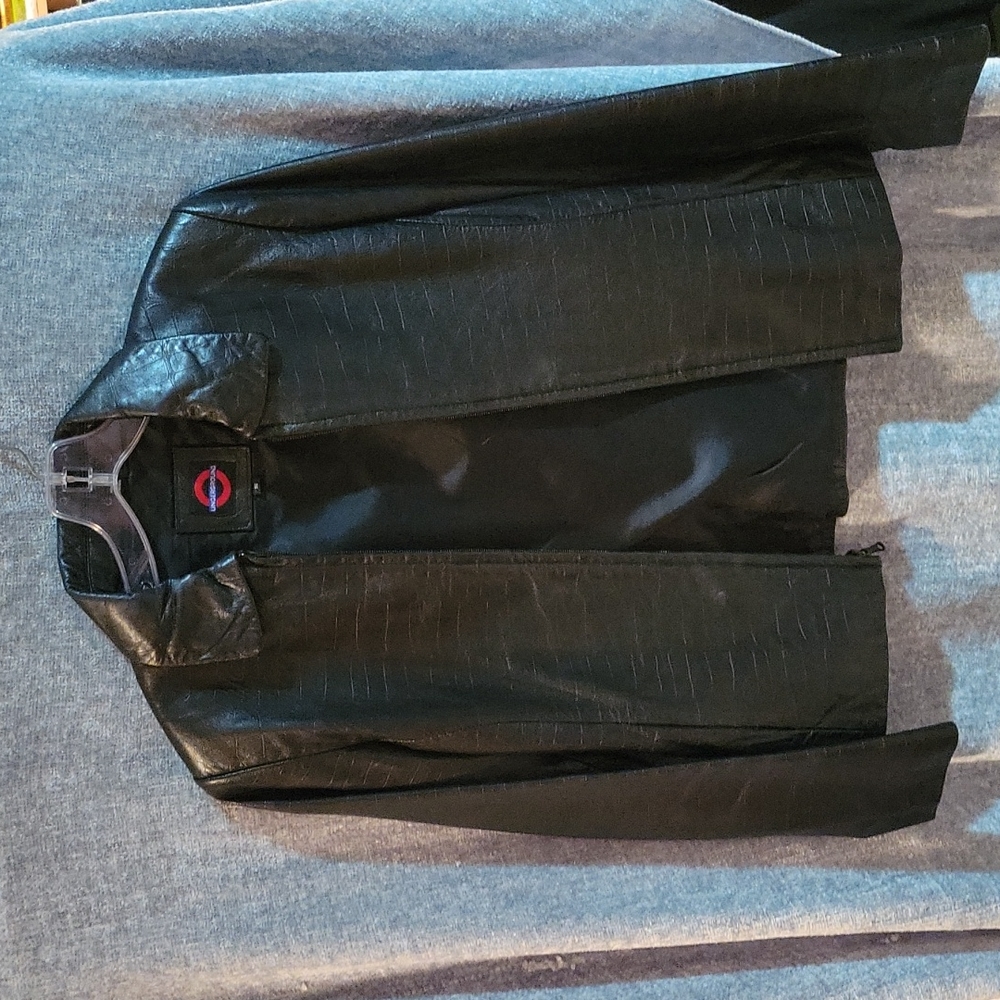 Stylish textured leather jacket.